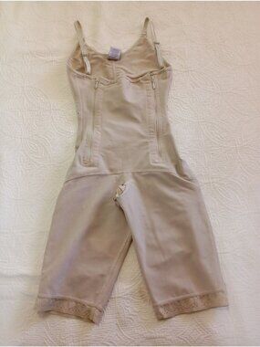 Meli Belt Womens Beige Full Body Shapewear With Adjustable Straps Small